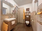 Liebevoll renoviertes Mehrfamilienhaus in der Neustadt - Flüsseviertel - 1. Obergeschosss Badezimmer