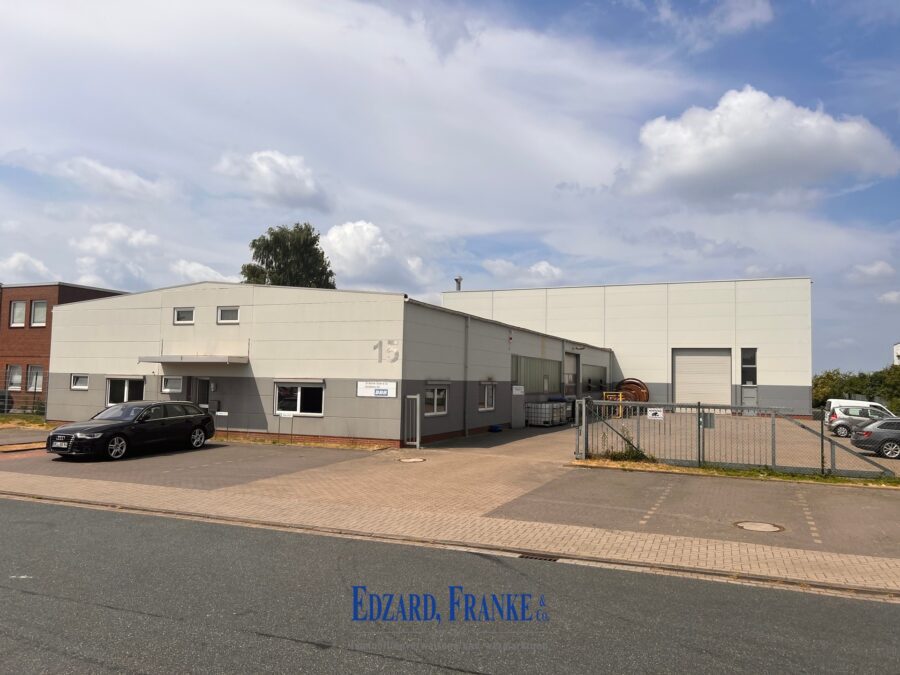 Industriehalle mit Büro und Freifläche im Gewerbegebiet Brinkum, 28816 Stuhr, Halle/Lager/Produktion