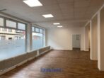 Geräumiges Büro/Loft/Atelier in zentraler Lage - Schaufenster
