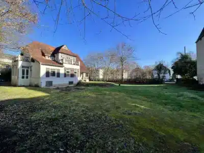 Grundstück