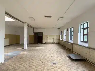 Interessante Gewerbehalle / Lagerhalle mit Büro - Halle (48)