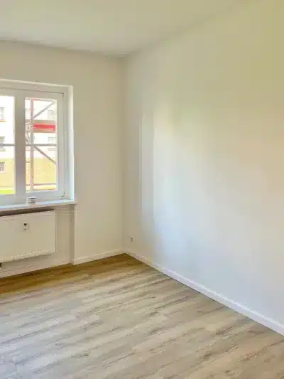 Gemütliche 3-Zimmer-Wohnung mit Balkon in der Curie-Siedlung - Schlafzimmer (1022)
