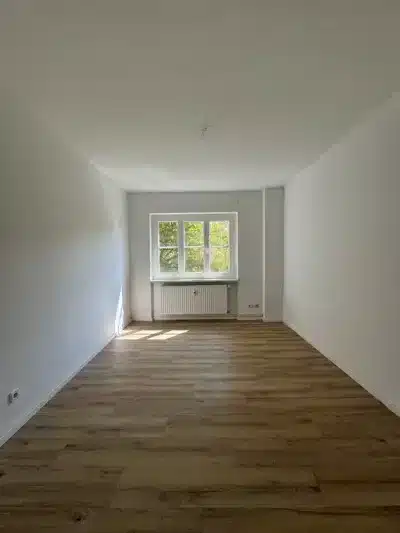 Gemütliche 2-Zimmer-Wohnung in der historischen Curie-Siedlung - Wohnzimmer (834)