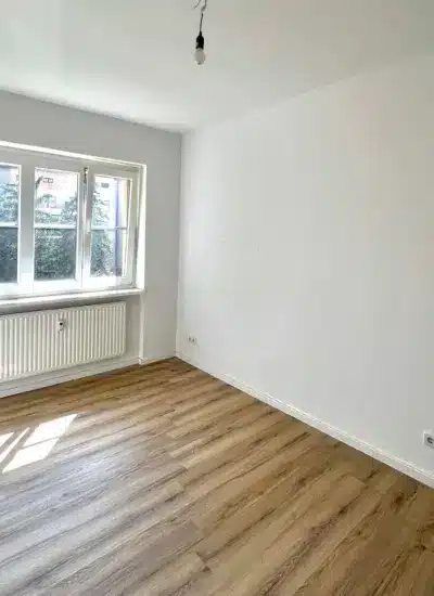 Gemütliche 2-Zimmer-Wohnung in der historischen Curie-Siedlung - Zimmer 1 (1002)