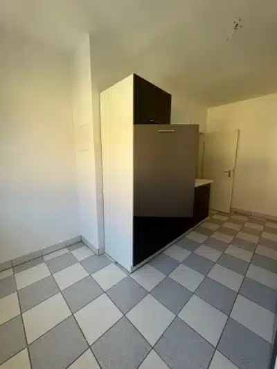 Gemütliche 2-Zimmer-Wohnung in der historischen Curie-Siedlung - Küche (823)