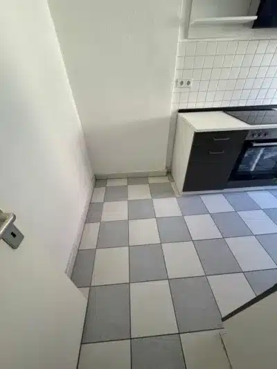 Gemütliche 2-Zimmer-Wohnung in der historischen Curie-Siedlung - Küche (827)