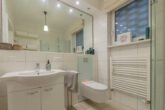 Sehr angenehme Wohnung mit Südwestloggia in idyllischer Ruhelage - Badezimmer