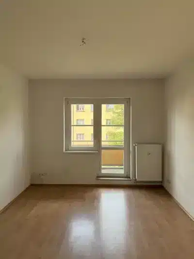Gemütliche 3-Zimmer-Wohnung mit Balkon in der Curie-Siedlung - Zimmer (853)