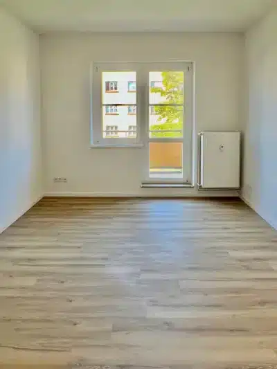 Gemütliche 3-Zimmer-Wohnung mit Balkon in der Curie-Siedlung - Schlafzimmer (1013)