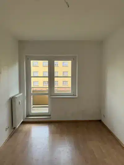 Gemütliche 3-Zimmer-Wohnung mit Balkon in der Curie-Siedlung - Zimmer (854)