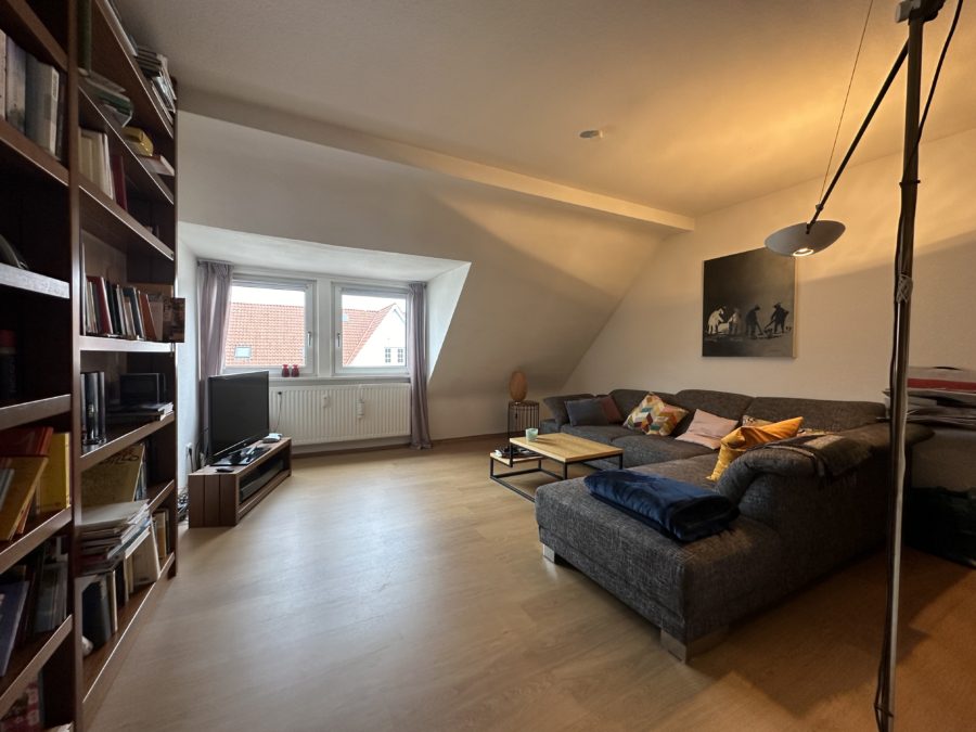 Gemütliche modernisierte Dachgeschosswohnung in der Neustadt, 28201 Bremen, Dachgeschosswohnung