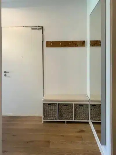 Lichtdurchflutete Wohnung mit Terrasse an der Weser - Flur (235)