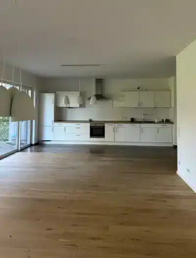 Lichtdurchflutete Wohnung mit Terrasse an der Weser - Küche (228)