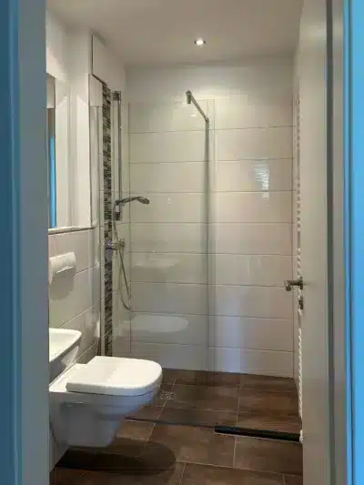 Lichtdurchflutete Wohnung mit Terrasse an der Weser - Badezimmer (238)